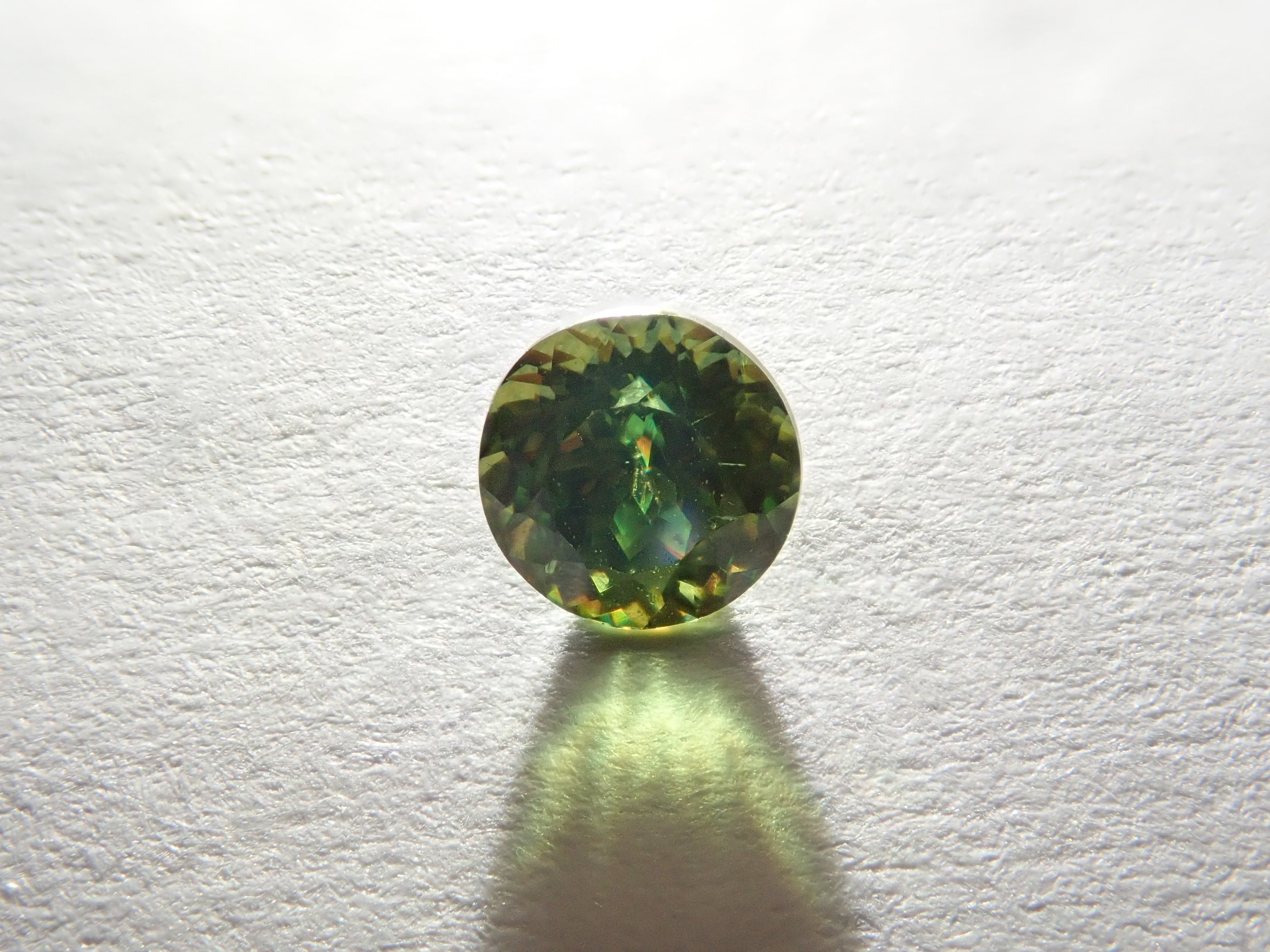 パキスタン産クロムスフェーン 0.326ct | Gem Shop Urcaguary