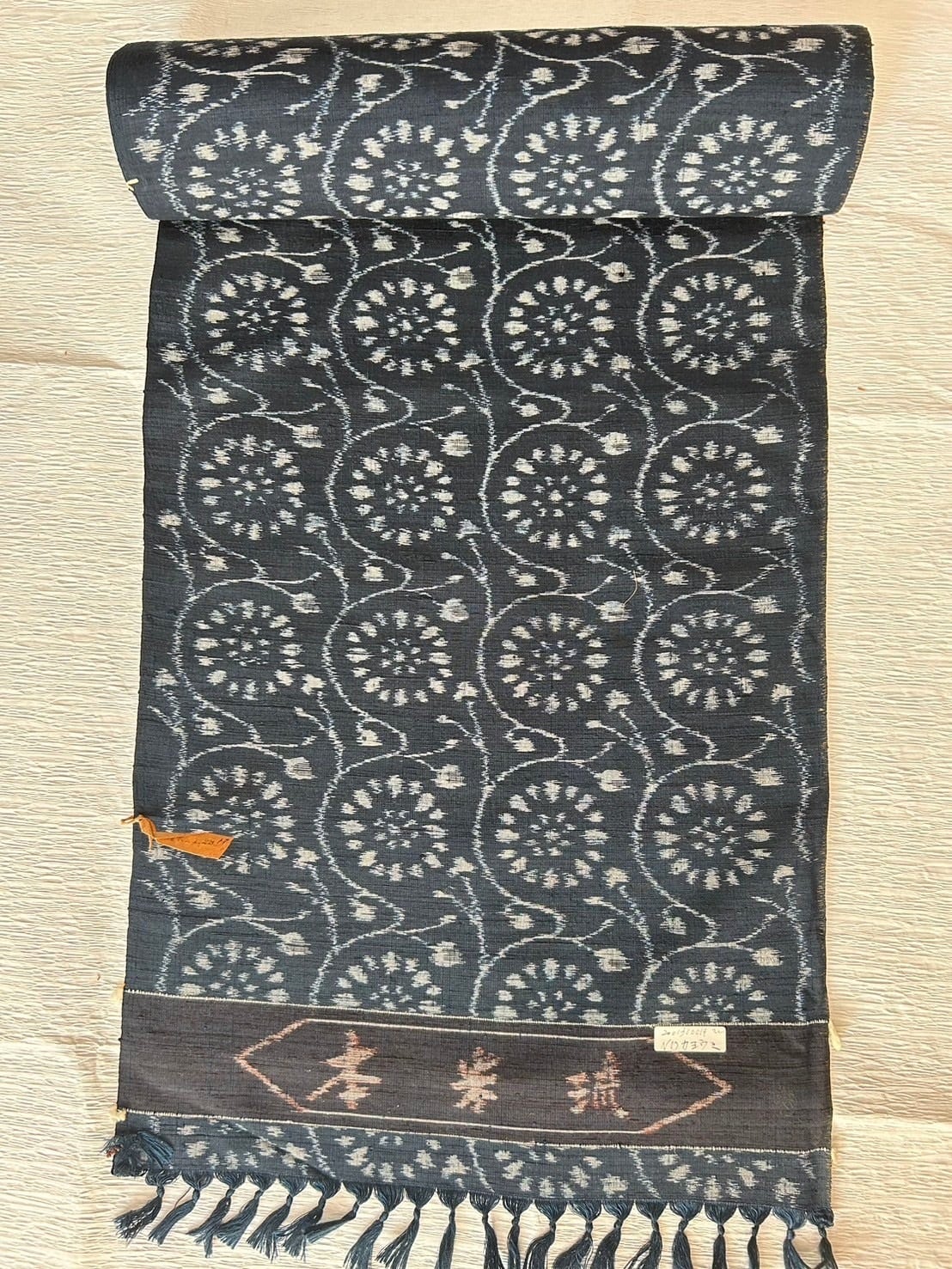 平和屋着物●本場越後伝承紬　越後之国草木染　古代裂柿渋布　格子　証紙付き　正絹　逸品　DABC3593az 平和屋着物○極上 本場縞大島紬 縞格子 古代染色純植物染 ふくぎ