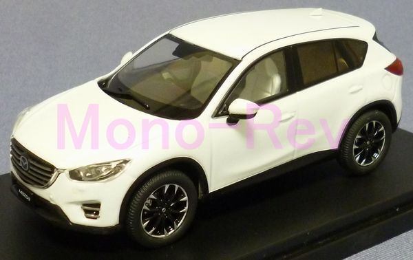 マツダ CX-5 KE2FW パール白 2015年マイナーチェンジ車 | 絶版ミニカー マツダ CX-5 KE2FW パール白 2015年マイナーチェンジ車 | 絶版ミニカー