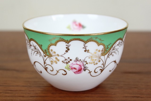 ロイヤルクラウンダービー　シュガーボウル　アンティーク　イギリス