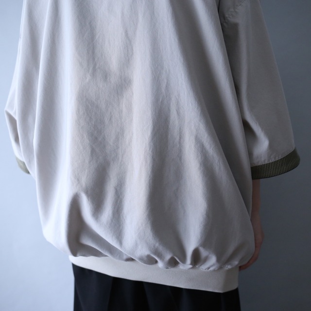 good coloring switching design over silhouette rib pullover