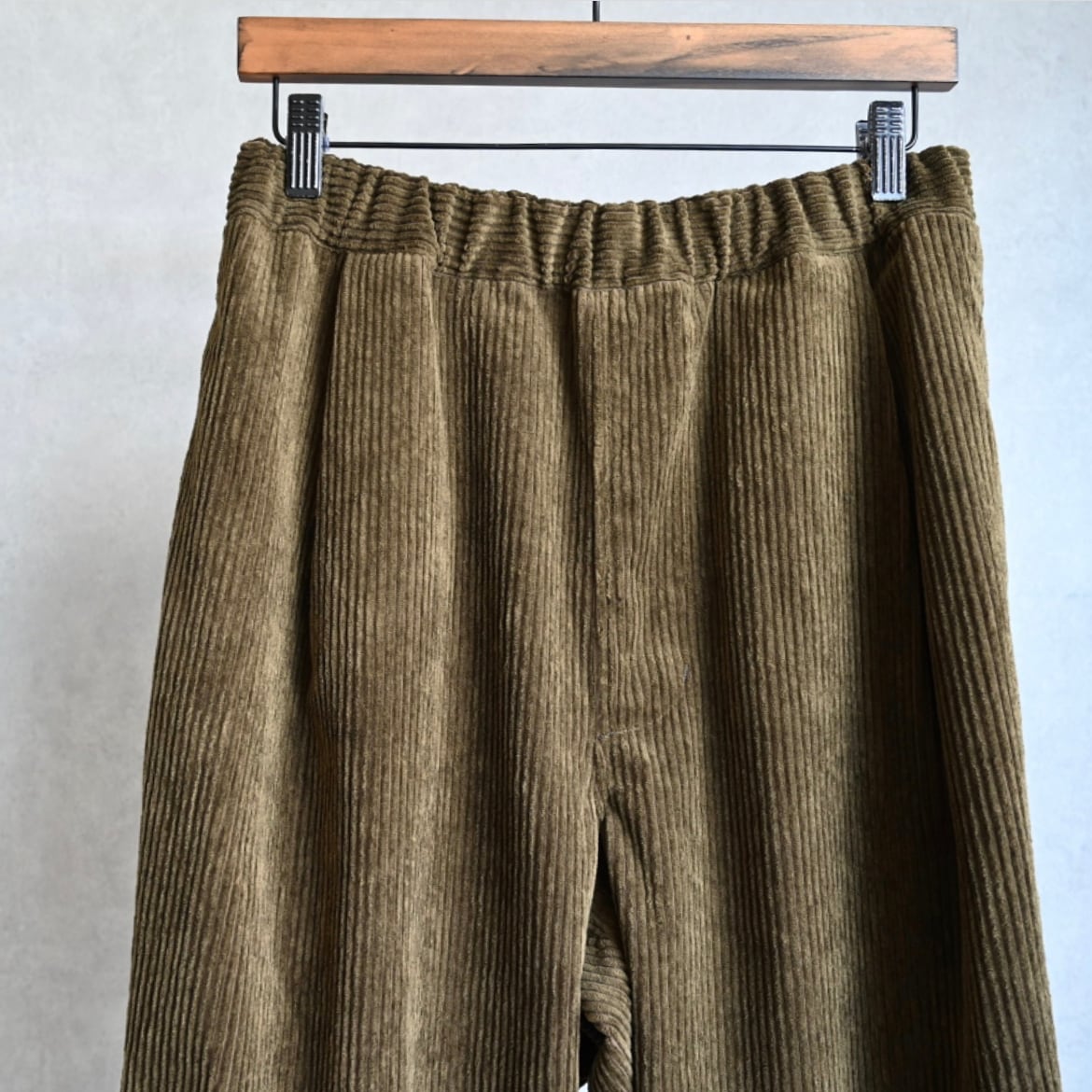 STILL BY HAND】CORDUROY WIDE TAPERED EASY TROUSERS スティルバイ 