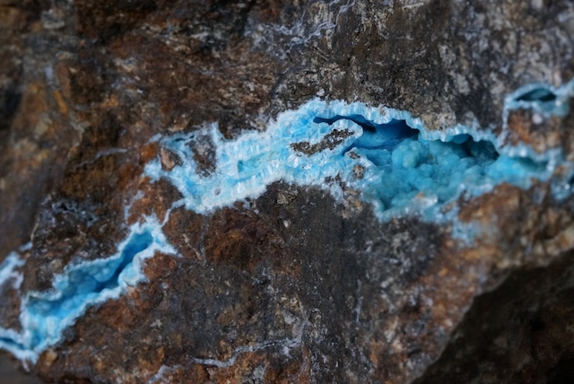 神岡鉱山産 ヘミモルファイト Hemimorphite