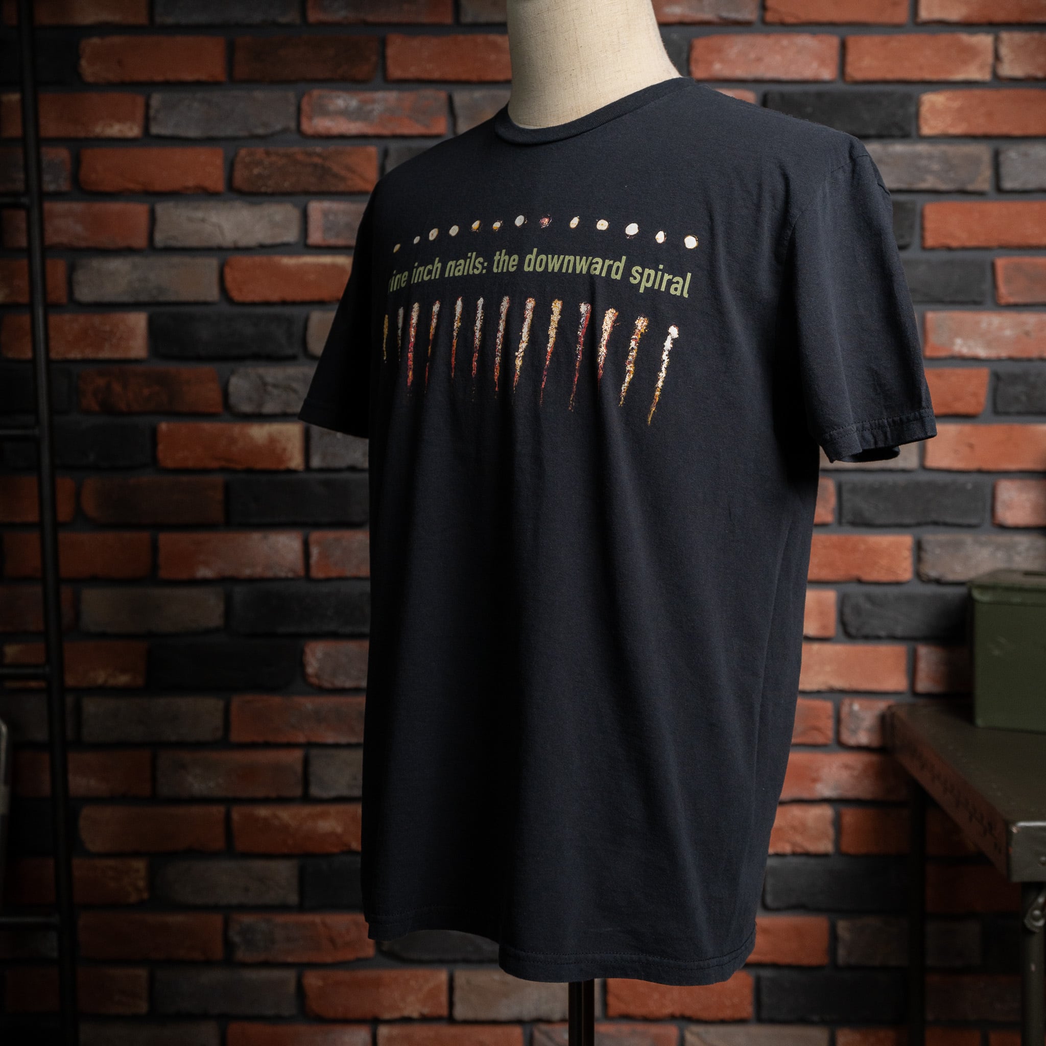 THRIFTY LOOK】NINE INCH NAILS TEE 新品 ユーズド加工 L XL ナイン