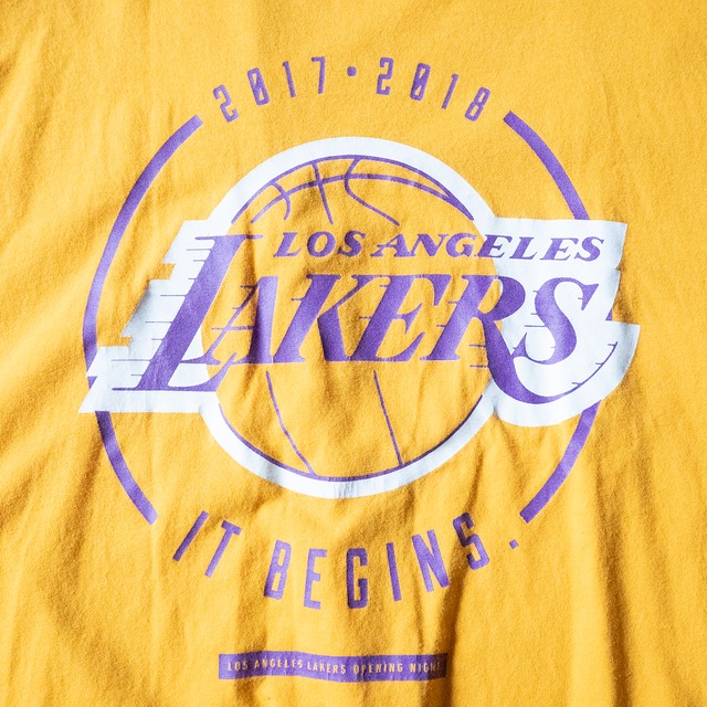 "Los Angeles Lakers" used 2017-2018 IT BEGINS T-shirt