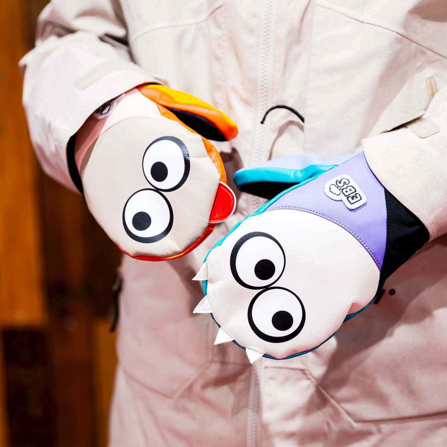 25-26 eb's HARUSAKI MITT KEMONOCHAN エビス ハルサキ ミット ケモノ