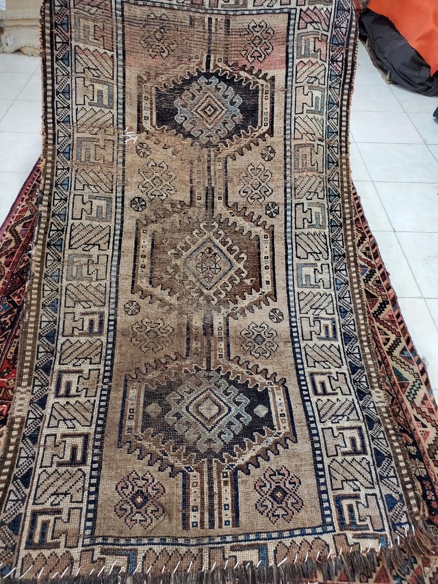 絨毯クエスト48【No.67】 ※現在、こちらの商品はイランに置いてあります。ご希望の方は先ずは在庫のご確認をお願いします。