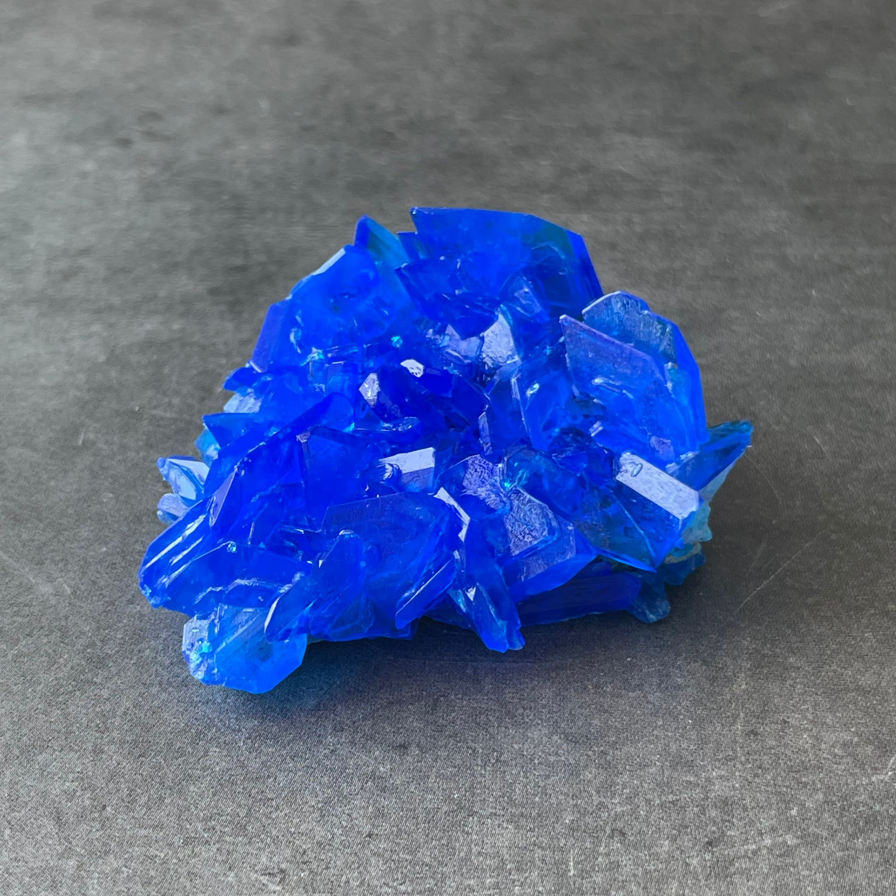 ギルギット産 高品質 共生 水晶 ポイント 【公式通販】