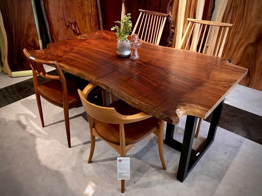 クラロウォールナット_1685×1150-910-1100×40_横浜元町店_テーブル天板