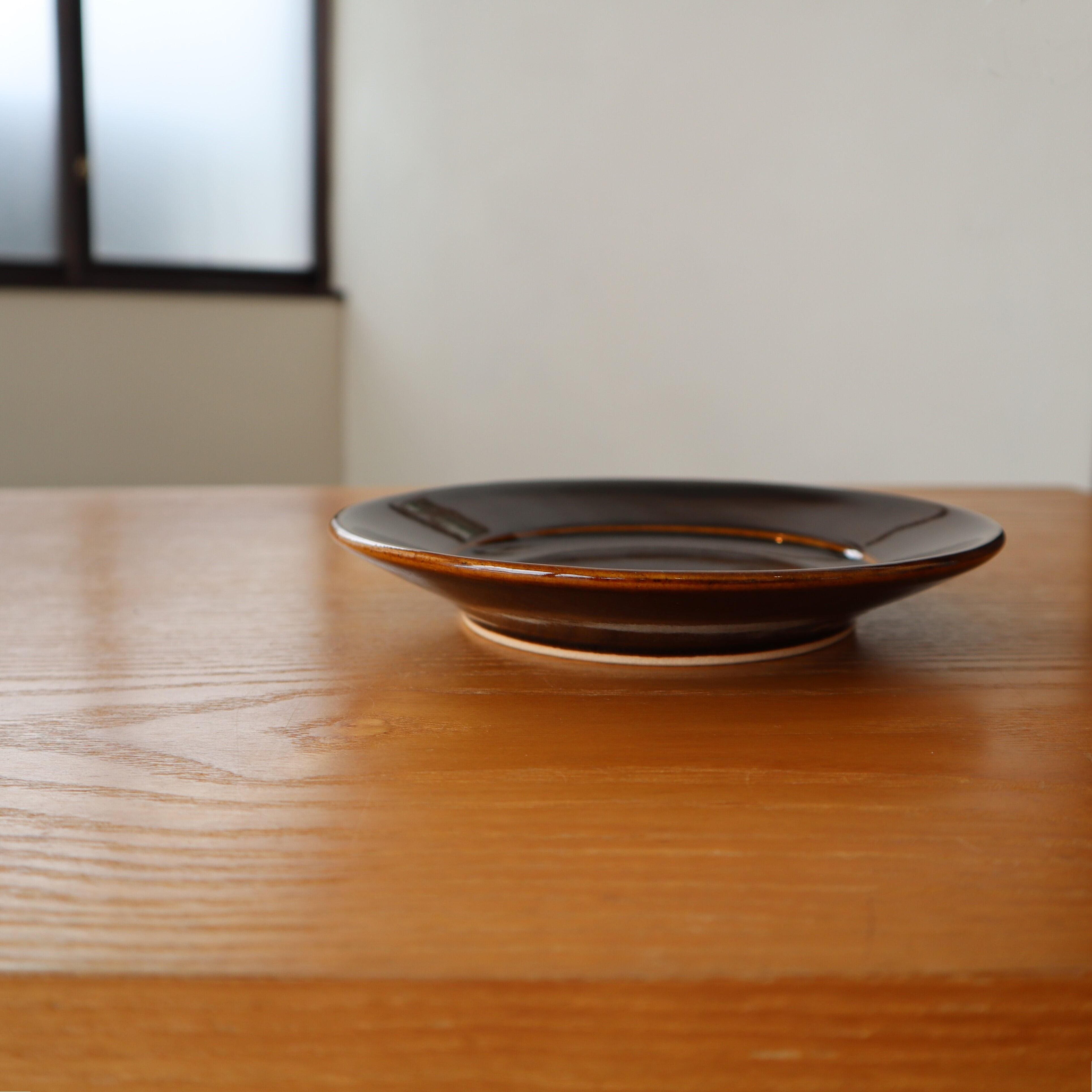 小久慈焼 リム皿 6寸 | HERE & NOW（ヒアアンドナウ）｜大人の日常着や
