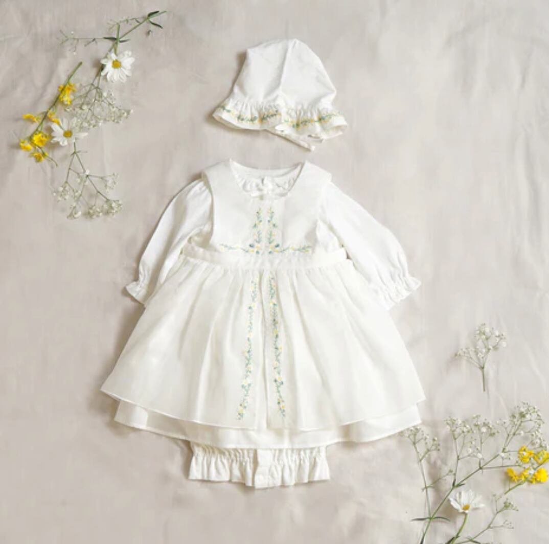 Hoppetta(ホッペッタ)/ flower刺繍セレモニードレス / ホワイト / 50-70cm