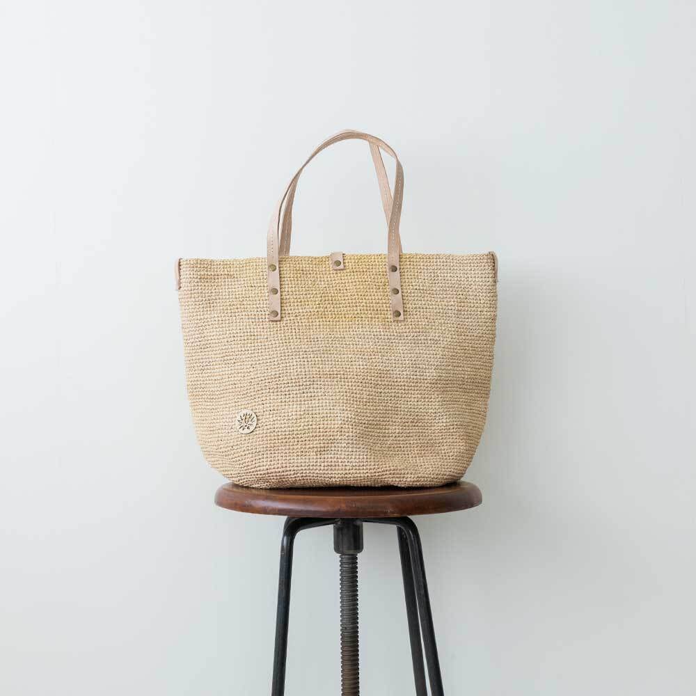 human woman／【ＩＶＡＨＯＮＡ】ラフィアトートバッグ IVAHONA HUMAN WOMAN】【IVAHONA】ラフィアトートバッグ | ヒューマン