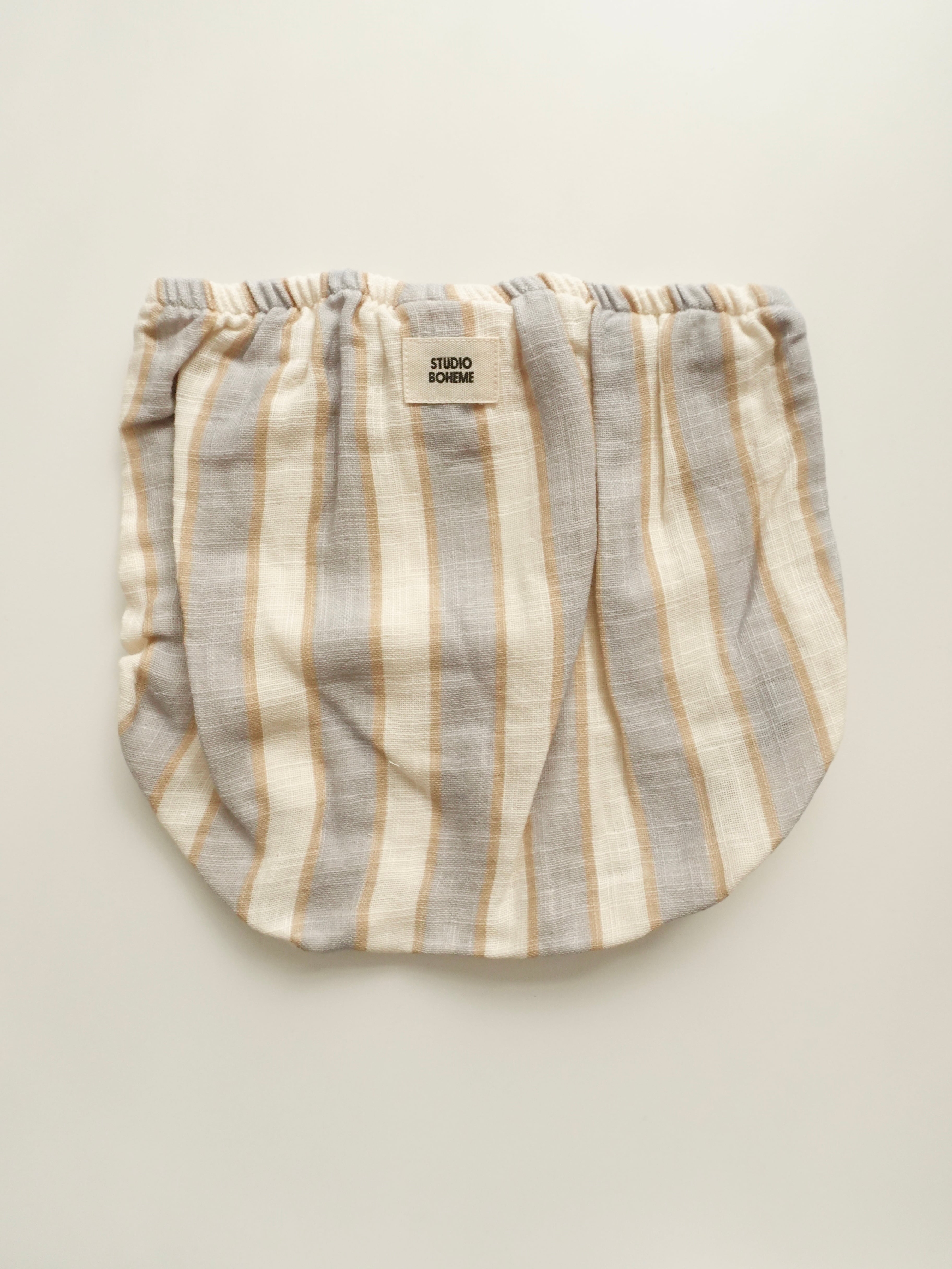 送料無料 STUDIO BOHEME/BLOOMERS AMI - BLUE / GOLD STRIPES