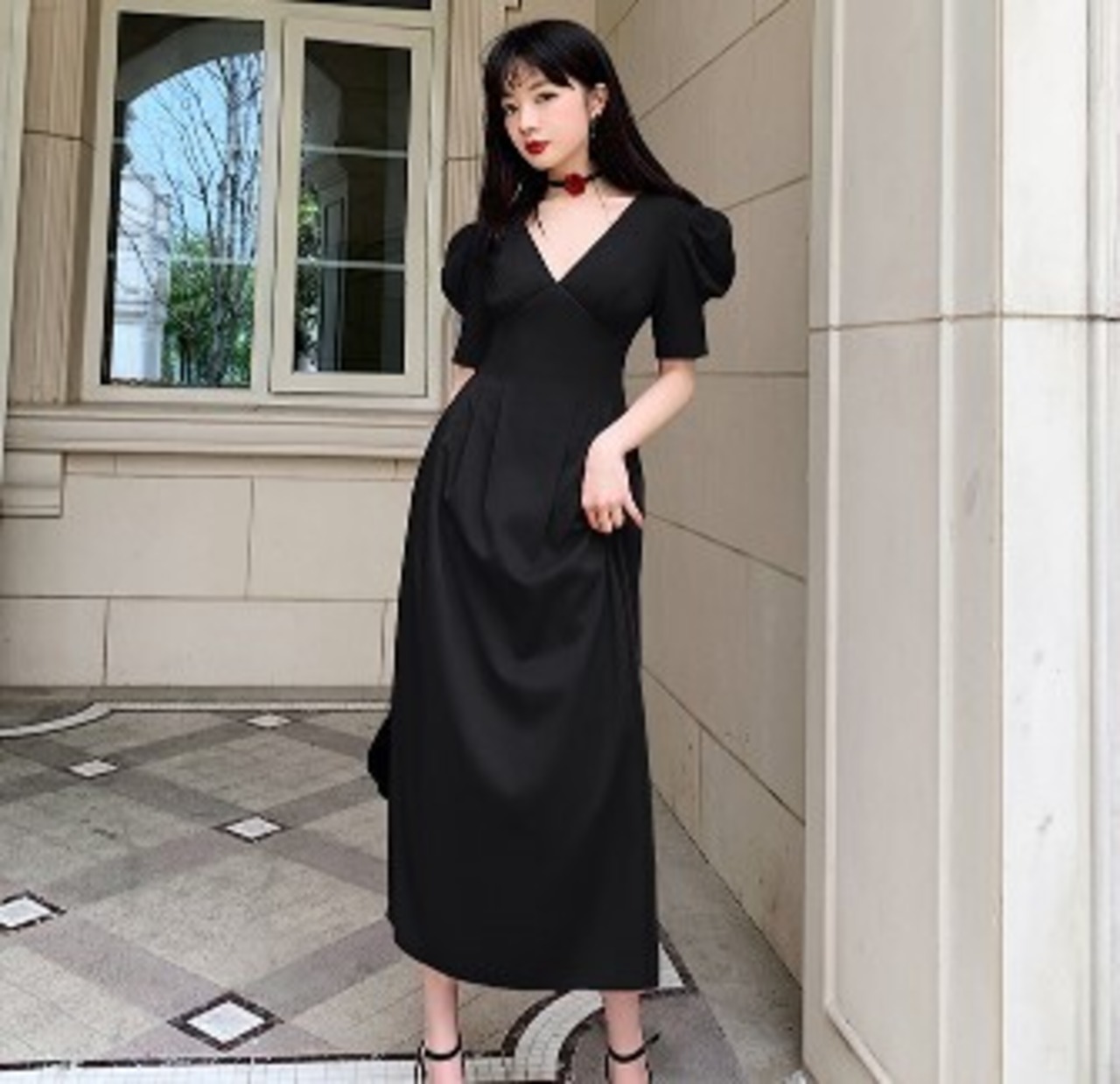 エレガント パーティードレス 黒 Aライン Vネックドレス 可愛い  