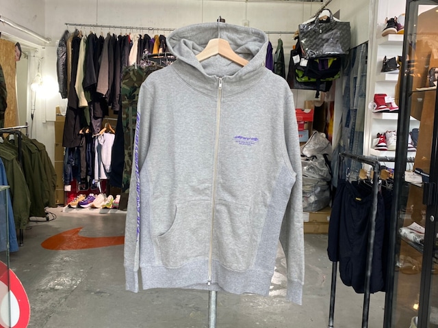 ALWAYS OUT OF STOCK SIGNATURE ZIP UP HOODIE SMALL GREY 79071