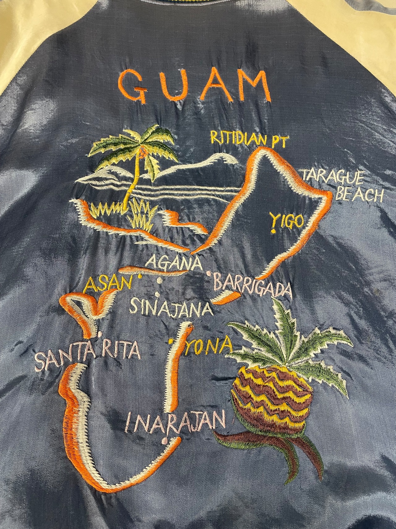 90s～ SILVERSTONE シルバーストーン GUAM グアム サテン中綿スカジャン スーベニアジャケット ネオヴィンテージ