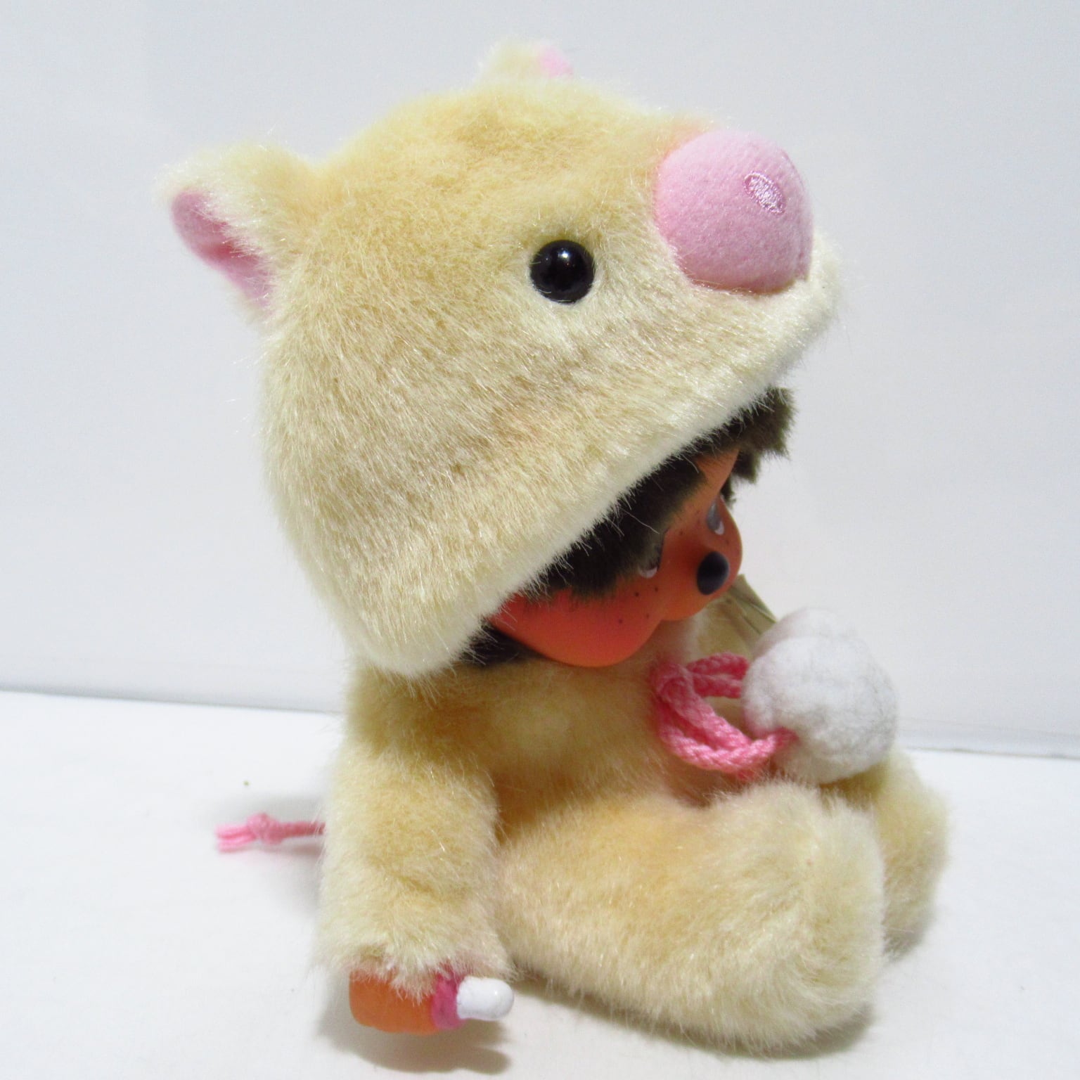 モンチッチ アニマルドレス ぶたさん（座り） [$2] | ハチクマ商店