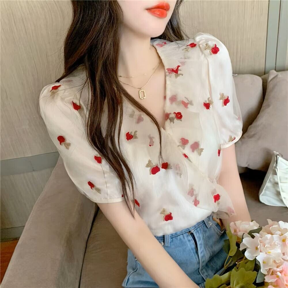 フレンチシックパフスリーブフラワーブラウス