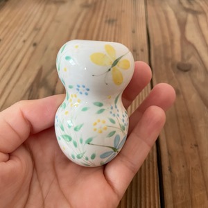 花模様の一輪挿し