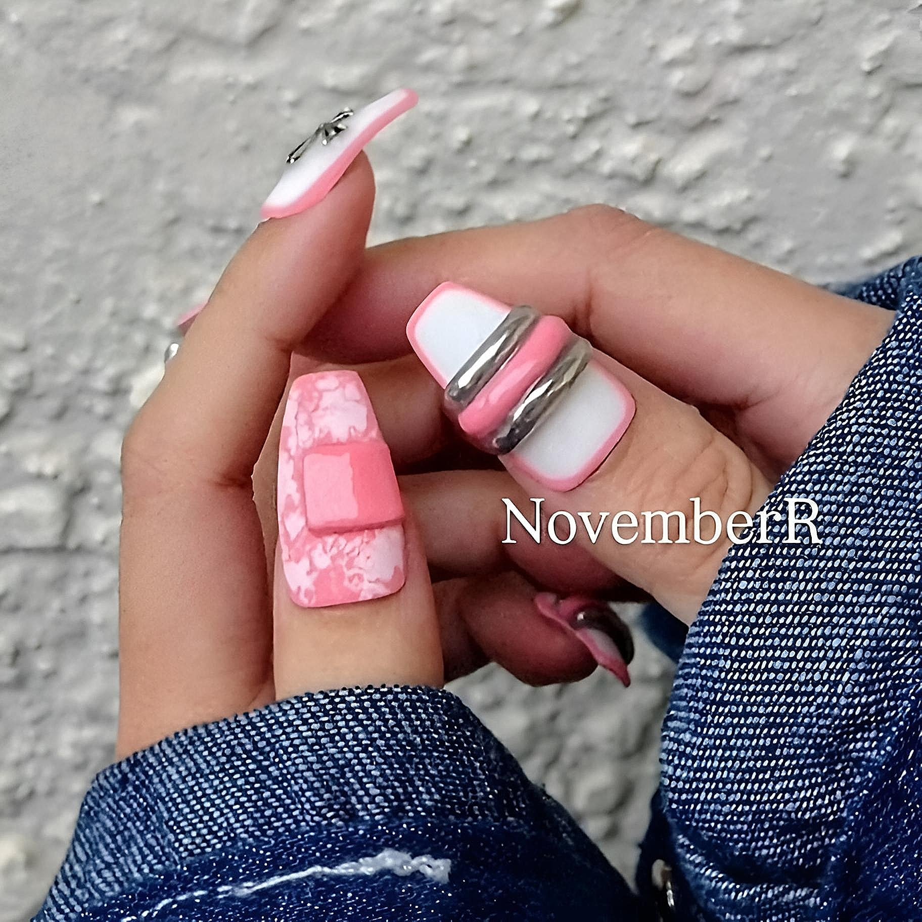 LA848☆ピンク×ホワイトおしゃれマットネイル | NovemberR 〰️ネイル