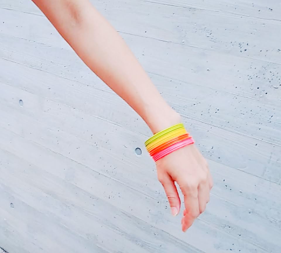 ネオンカラー4色カラフルバングル 4色カラフルブレスレット ピンク