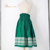 フラダンス 衣装 パウスカート グリーン系 HulaStyle カヒコ柄 ハワイアンプリント アロハ フラ ダンス シングル スカート フレア 華やか 鮮やか かわいい おしゃれ 大人 ホワイト系 緑 深緑 白 シンプル ダンス衣装 フラガール おしゃれスカート ハワイアンファッション エスニック 可愛いスカート カジュアルパウスカート レディースファッション 緑色系 フラダンス用スカート