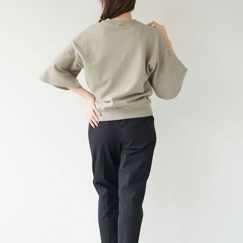 マイカアンドディール　フレアスリーブ プリントプルオーバー　ネイビー　スウェット マイカアンドディール フレアスリーブ プリントプルオーバー ネイビー