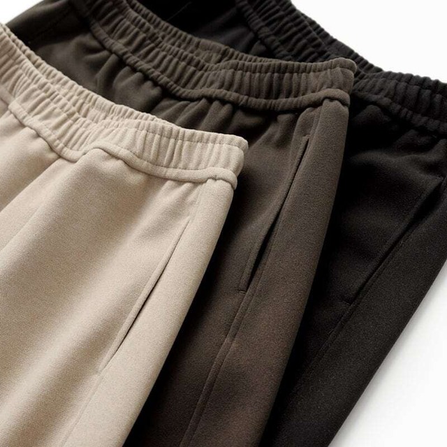 パンツ レディース テーパードパンツ ロング丈 ワイド ウエストゴム 大人可愛い きれいめ シンプル カジュアル 上品 お洒落 かっこいい レトロ 大人女子 こなれ感 ラフ ルーズ クール モード系 送料無料 抜け感 温かい 無地 秋 冬 10代 20代 30代 オフィス ビジネス OL 通勤 デート お出かけ 女子会 お泊まり 休日 パーティー イベント リクルート 就活 レストラン 着回し 普段使い 重ね着 お揃い 双子 韓国 ファッション スタイル 楽ちん 暖かい 防寒 モテ リラックス 体型カバー