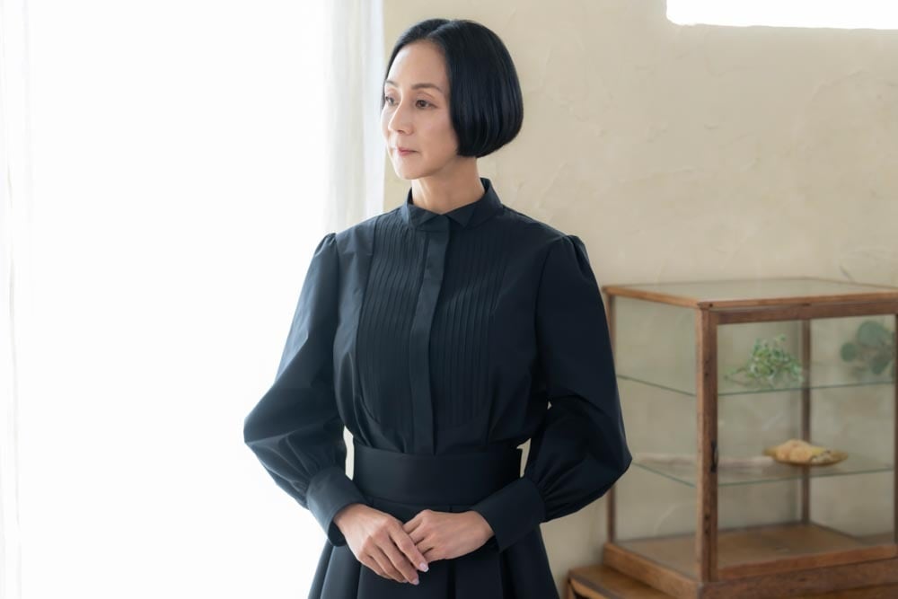 中村江里子セレクション Ave.KIKI×東京ソワール タキシードブラウス