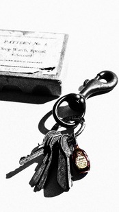 Calvert Reserve Blended Whiskey Bottle Key Chain
