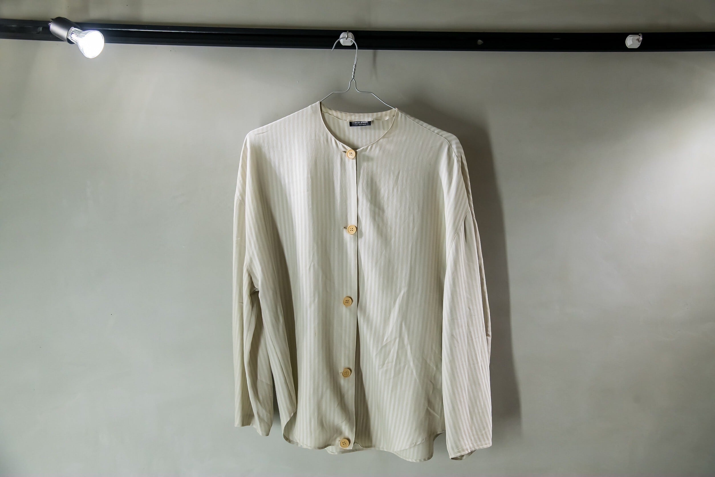 OLD GIORGIO ARMANI ノーカラーシャツ | NOUVEL des HIOC（ヌベル デ
