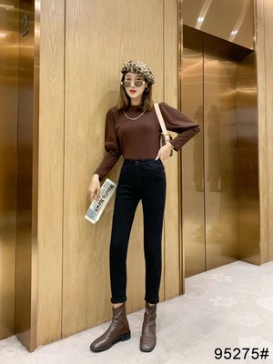 スキニーデニムパンツ