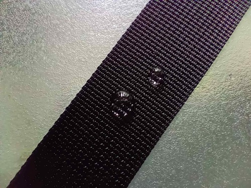 新発売！　水をはじく撥水加工ずみ　ナイロンテープ 高密度織 15mm幅 1.2mm厚 黒 1m単位