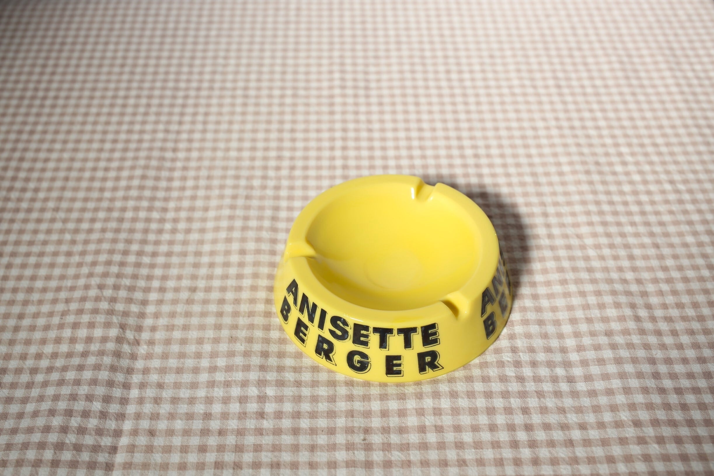 フランス アンティーク ヴィンテージ ミルクガラス 灰皿 『BERGER』 N