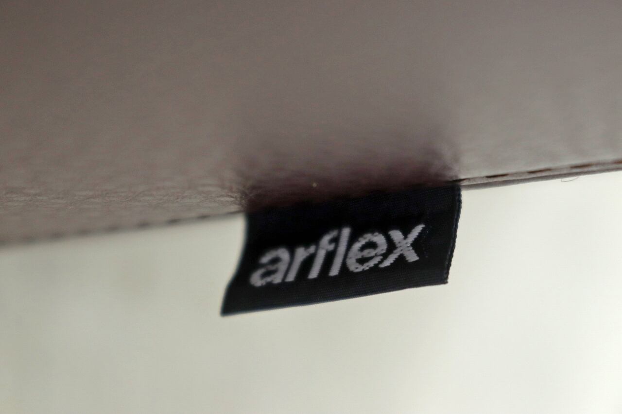 arflex アルフレックス PI ピーアイ スツール グリーン オットマン m412284890.2-575x431.gif