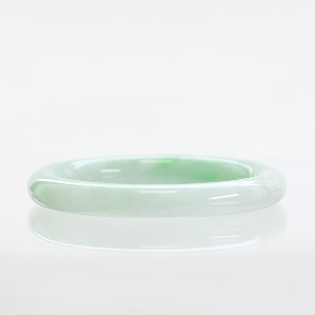 内径 約53mm 】白×緑色は間違いない！バングル A貨翡翠 jd_bg1240
