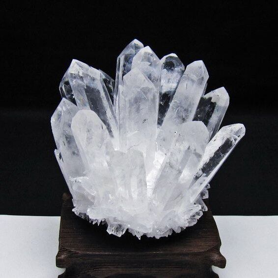 水晶 クラスター 水晶 原石 台座付属 一点物 182-8572