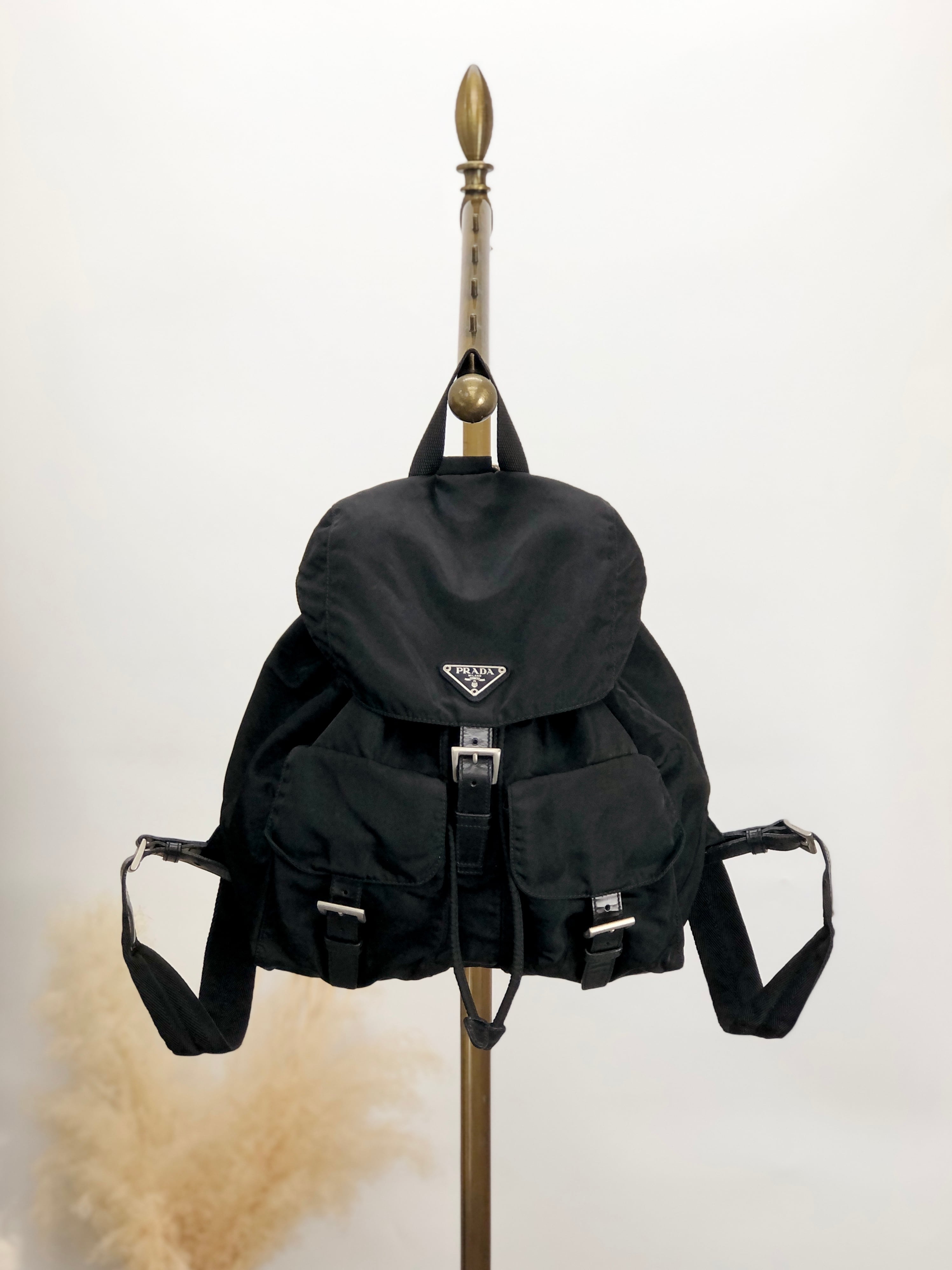 超人気✨プラダ 巾着リュック バックパック　三角プレート ナイロン ブラック PRADA(プラダ) / リュック/ナップサック/巾着/三角プレート/ナイロン