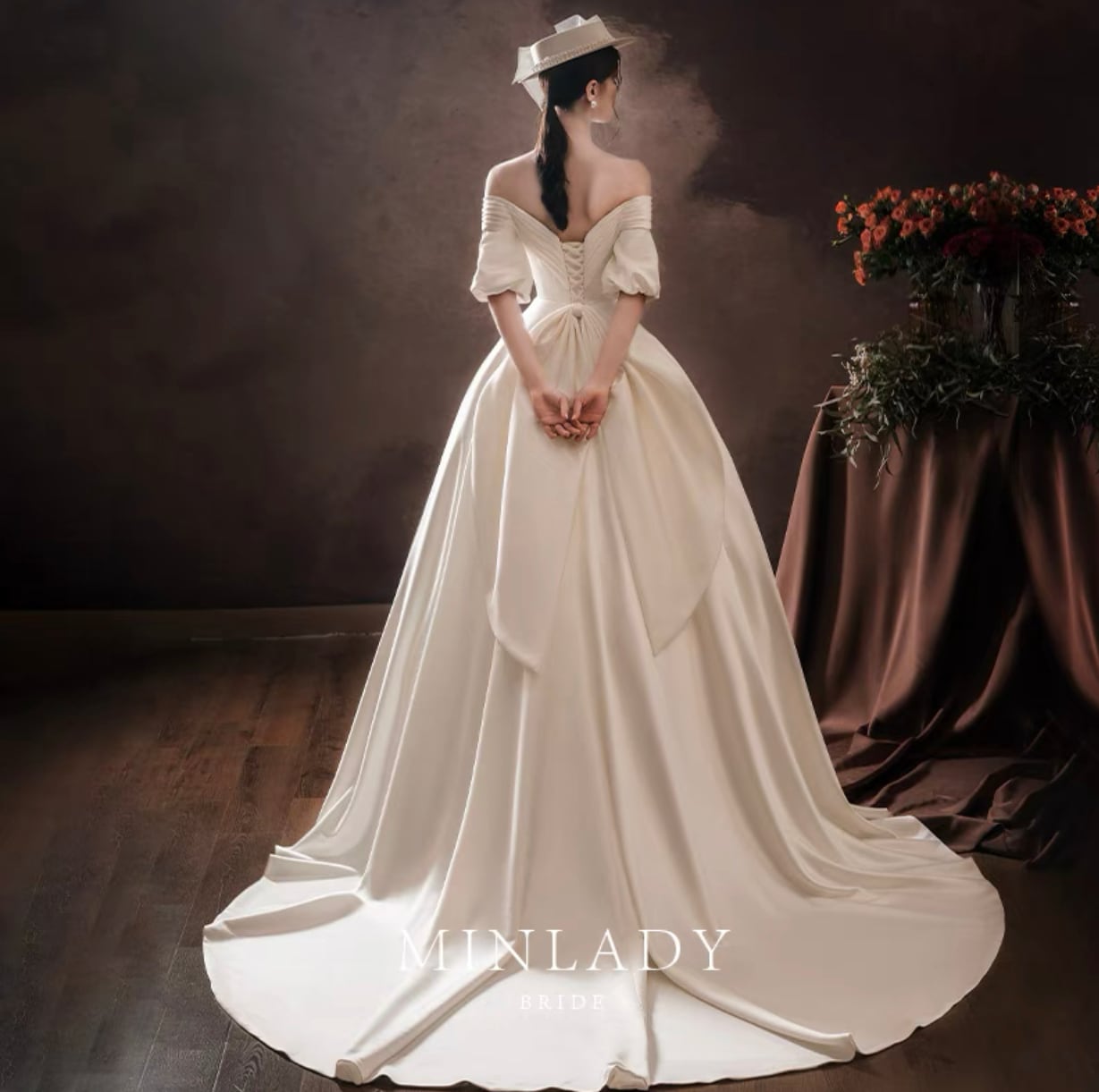 フレンチ ヴィンテージ ウェディングドレス | MINLADY BRIDE