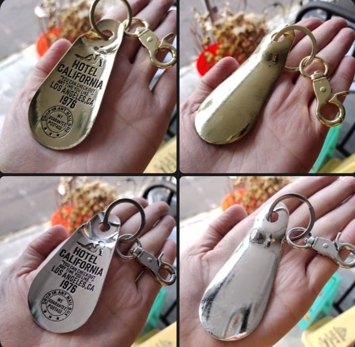 ステッカー/キーホルダー | マンケーブストア「MAN CAVE STORE