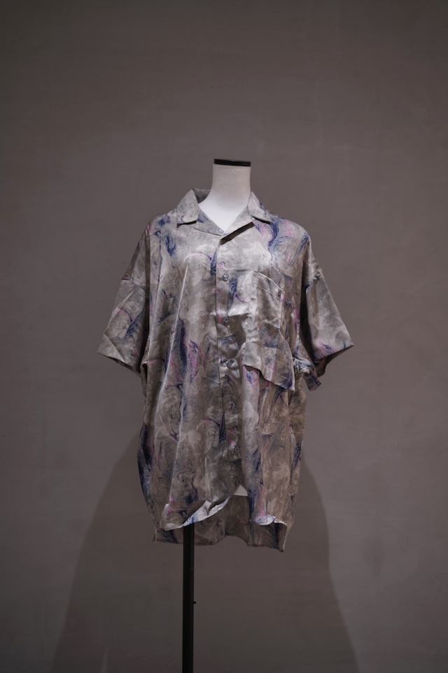 INTERPLAY Open Collar S/S Over Size Shirt