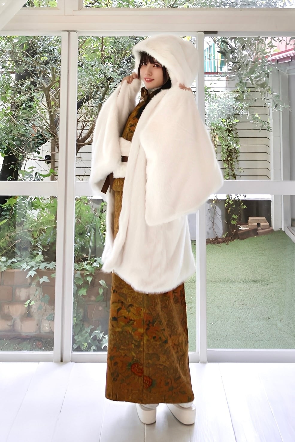 フェイクファーフード羽織 ホワイト | MISAMARU