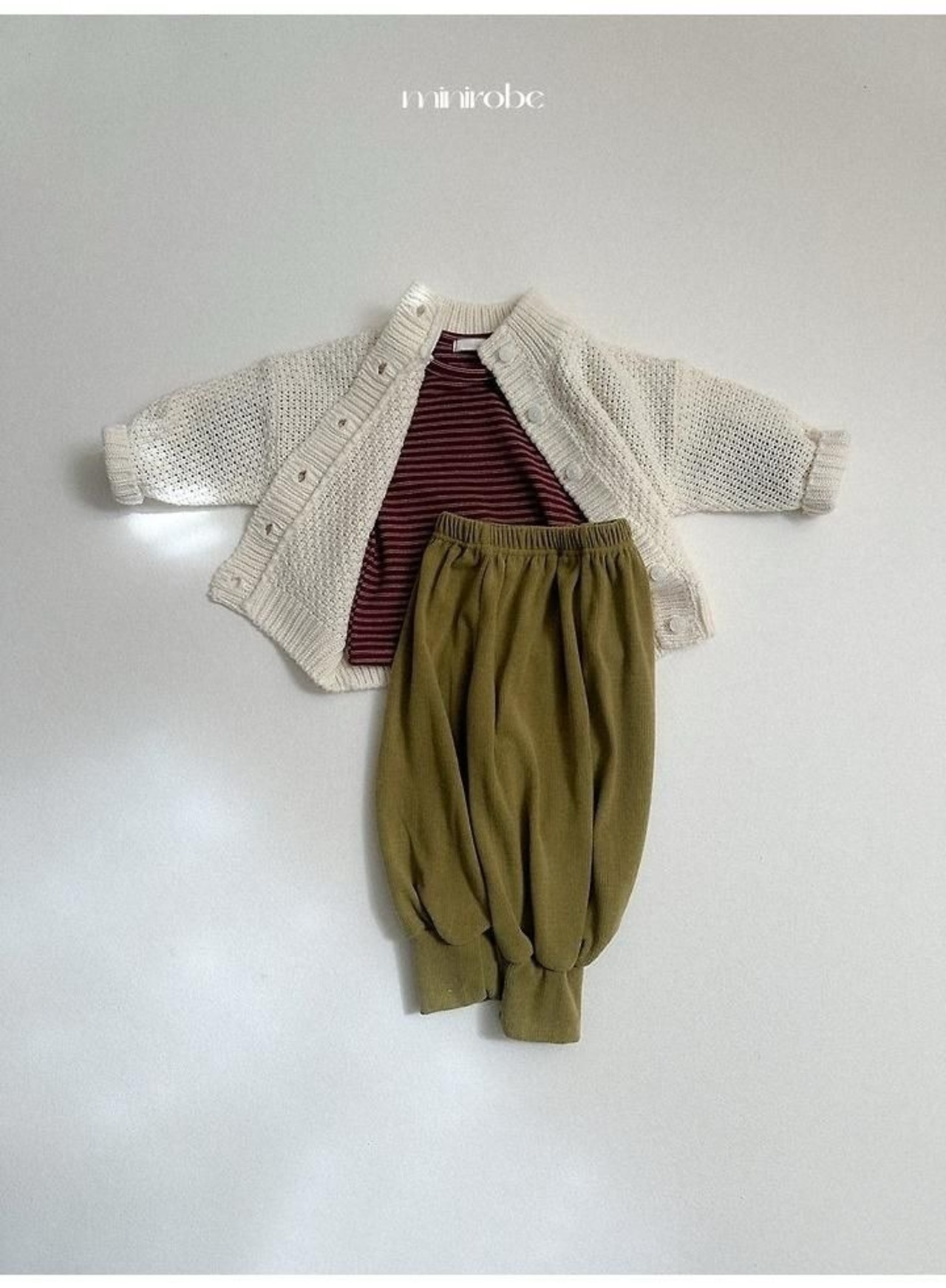 〖取寄〗韓国子供服 / 26winter / minirobe / ワッフルハイネックカーディガン / キッズ *S~XL*