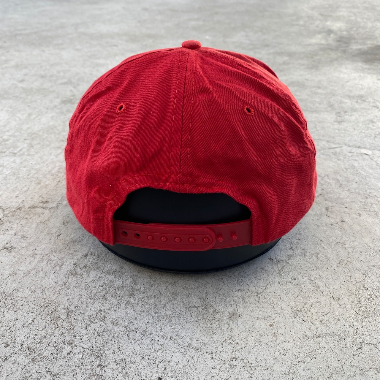 90’s CHICAGO BULLS OFFICIAL NBA CAP - RED