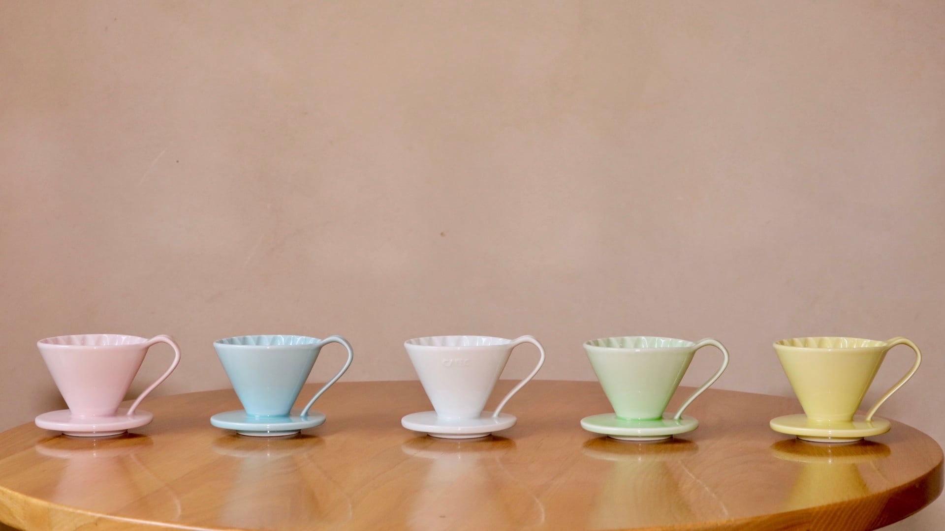 フラワードリッパー 有田焼 1 2杯用 暮らしと珈琲 豊かな暮らしとコーヒーと