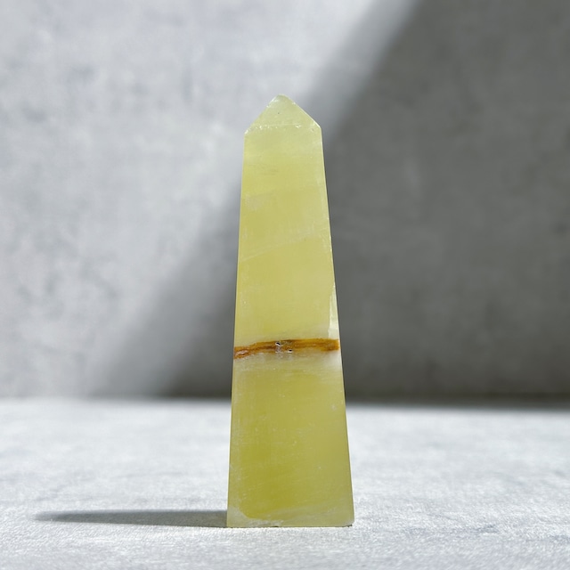 イエローカルサイト タワー型51◇Yellow Calcite◇天然石・鉱物・パワーストーン