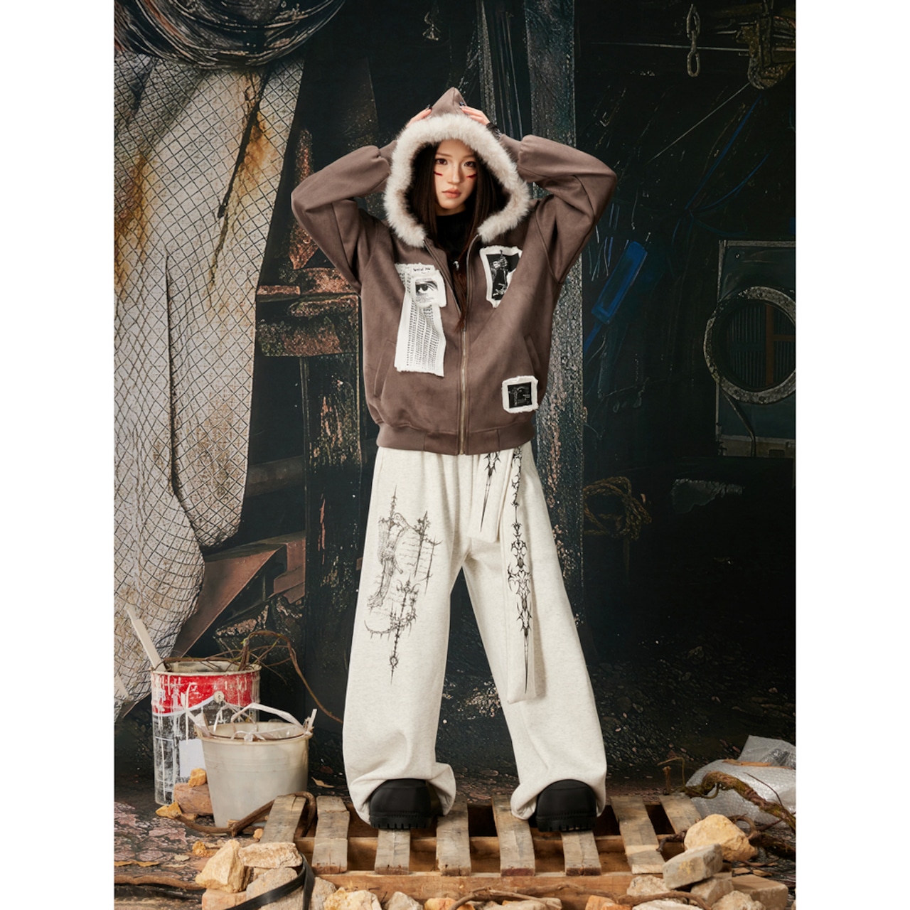 ストリート ファーカラーパッチプリント ジップパーカー T2021