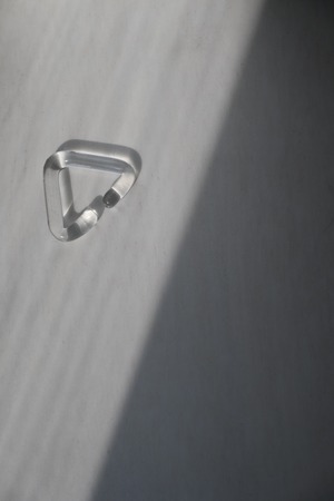 ［triangle］clear ear cuff