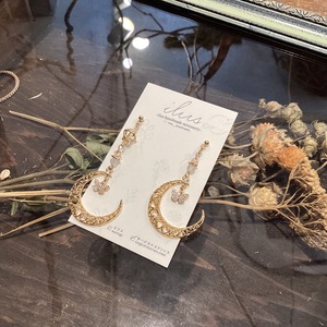 irus:大きな月と蝶々のピアス