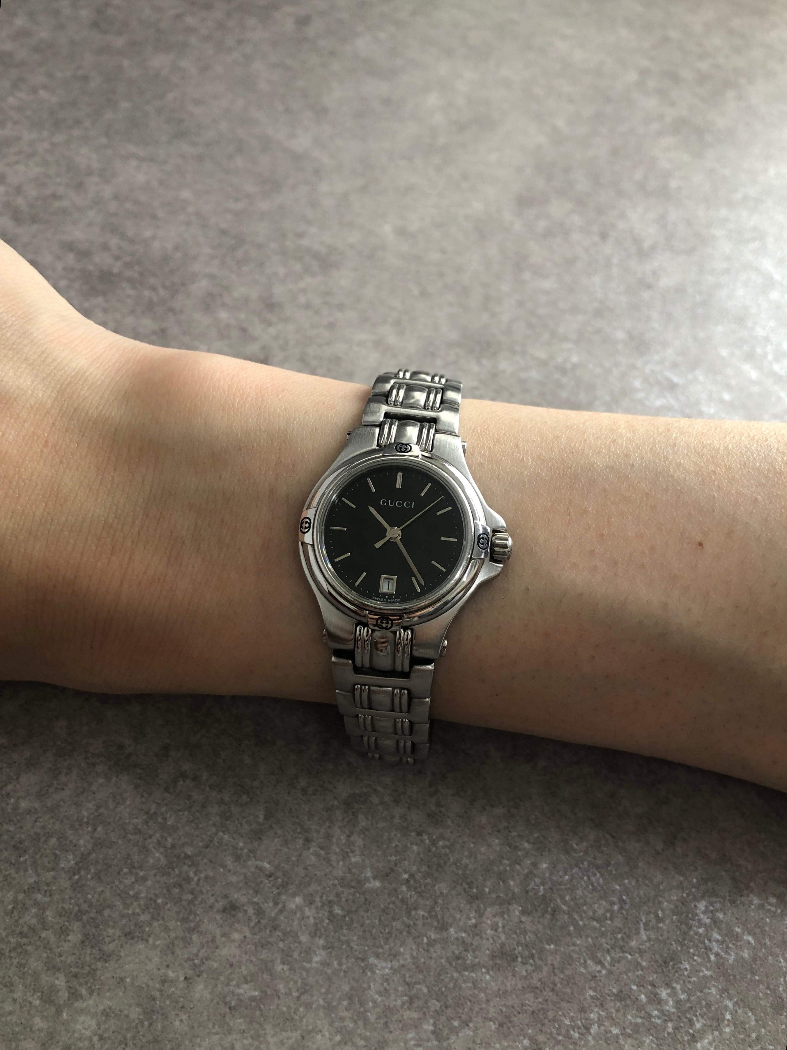 GUCCI グッチ 腕時計 シルバー GG ステンレススチール 9040L vintage